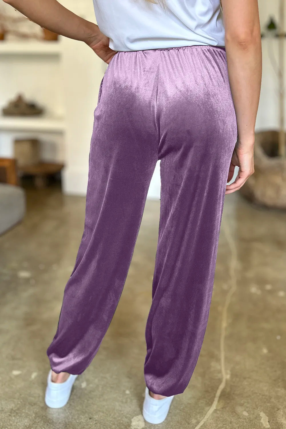 2a6ffbbb-3777-42c1-8d85-5746cf281f27-Max