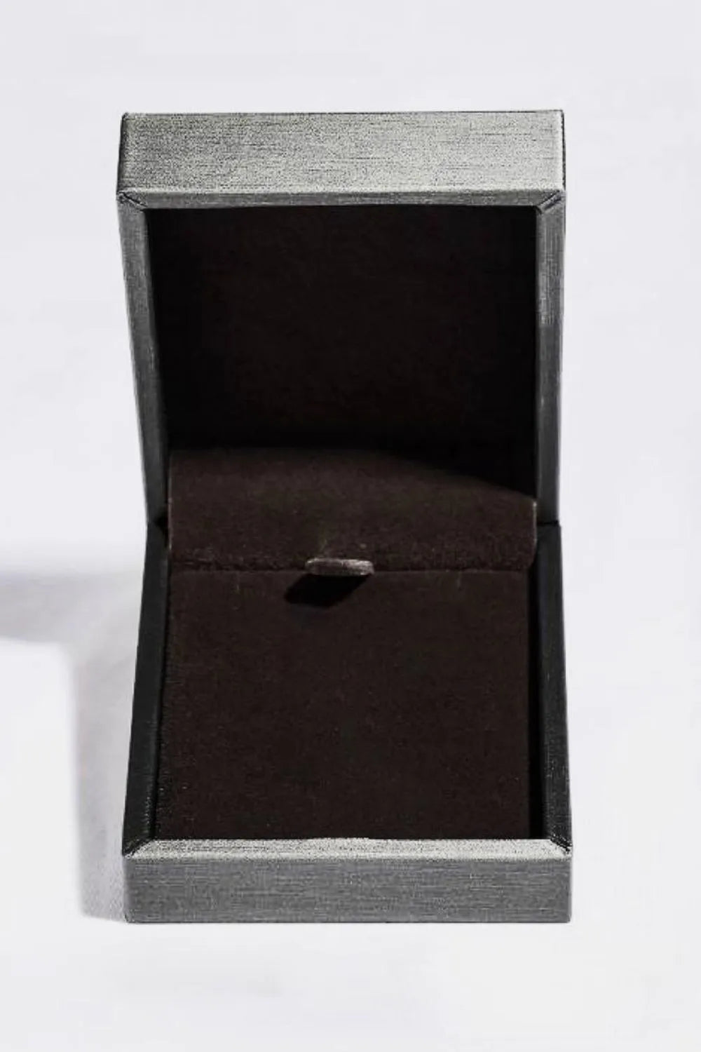 82484068-ccde-44fa-9e9b-24b59695758f-Max