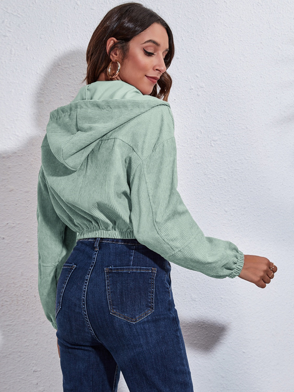 a4b889811ea347efa82c4247e2c1b025-Max