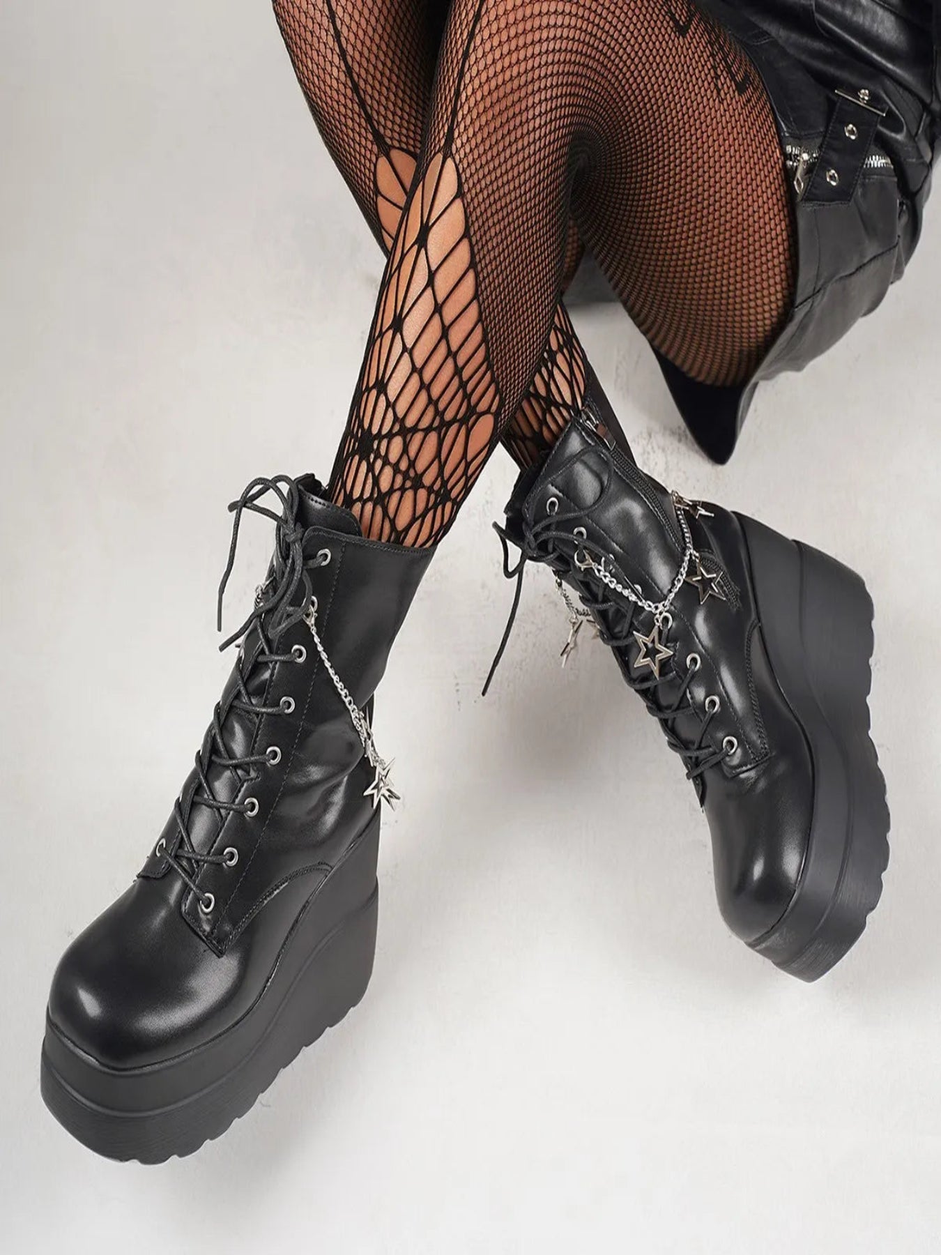 da6aef57d761420c9d425b7ddc8350a8-Max-Origin